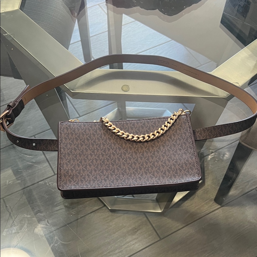 Micheal Kors Belt Bag